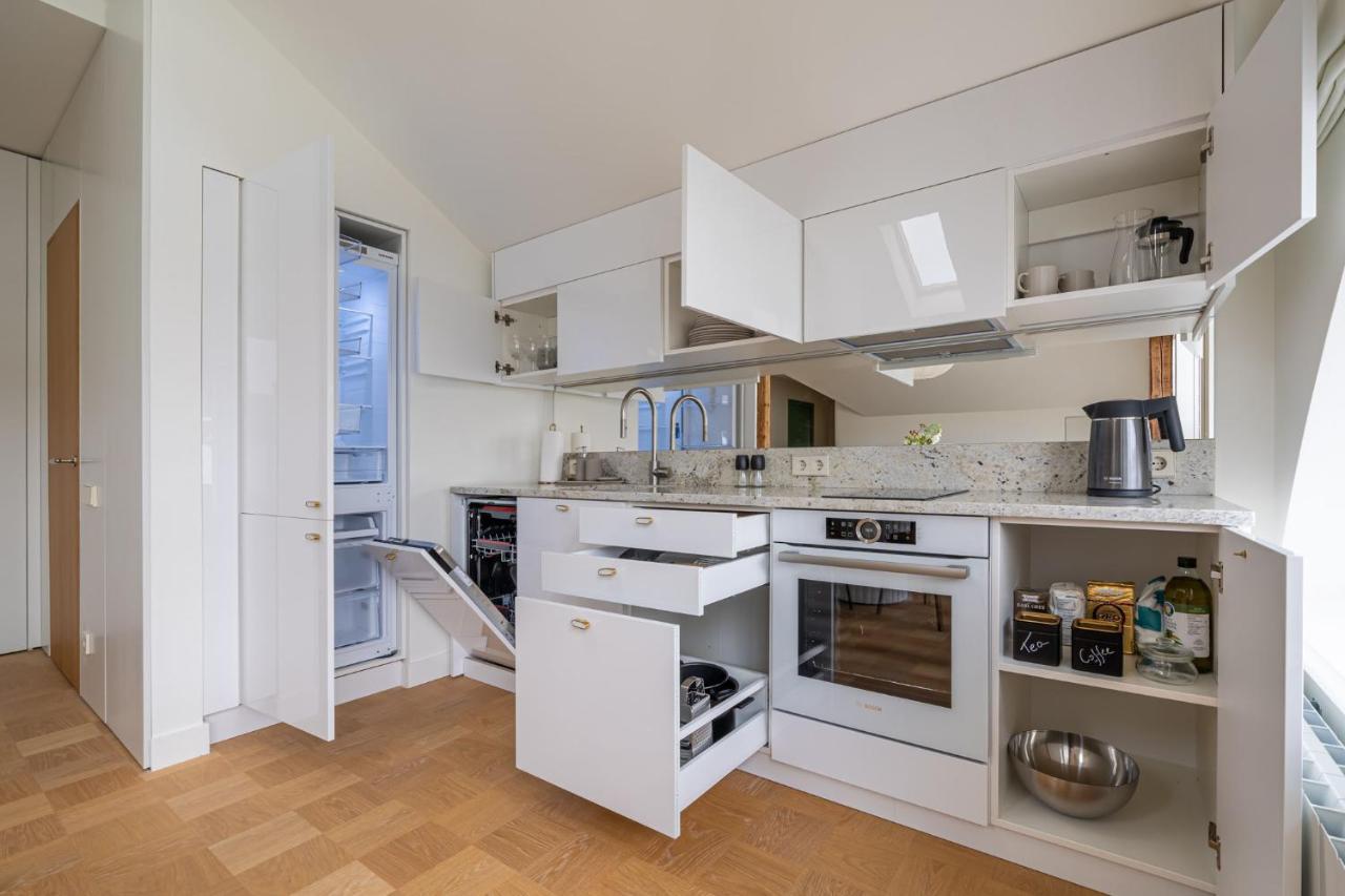 Bright Designer Apartment In City Centre ريغا المظهر الخارجي الصورة